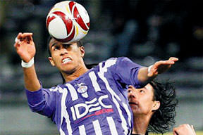 Hedefteki adam Etienne Capoue