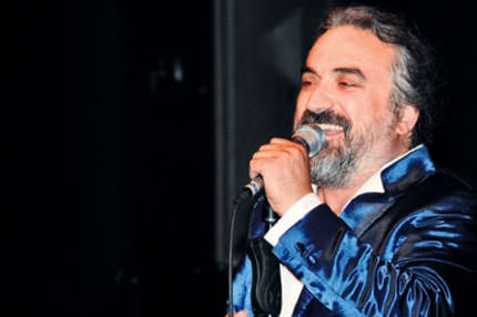 Açıkhava'ya sığmadı
