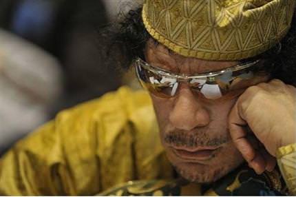 Kaddafi üç hafta içinde ülkeyi terk edecek