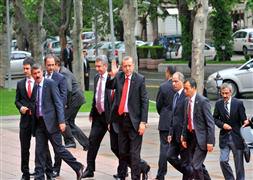 Bakan yardımcılarına müthiş maaş