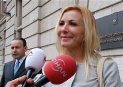 Ekonomimiz siyasetten etkilenmiyor