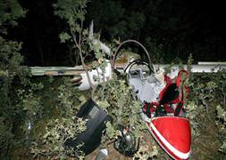 Planör yere çakıldı: 2 ölü