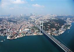 Boğaziçi Köprüsü'nden atladı ve...