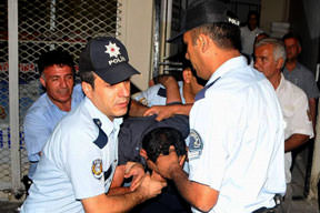 Niye ölmedin diye dayak yedi