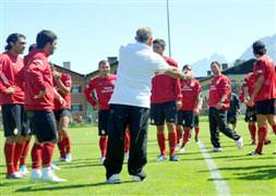 'Biz üç senedir hoca görmemişiz'