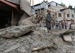 Hindistan'da bombalı saldırı: 9 yaralı