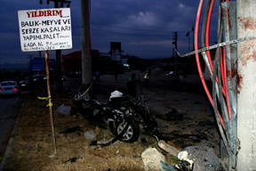 Hem direği hem canını