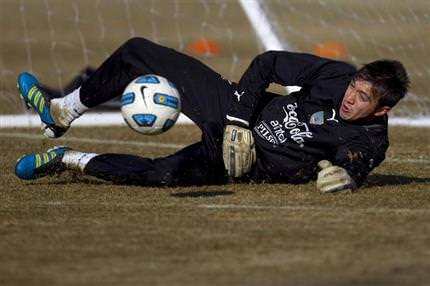 Muslera veda etti