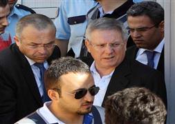 Aziz Yıldırım rahatsızlandı