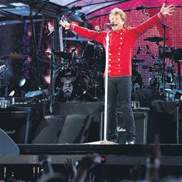 Arena'da Bon Jovi fırtınası esti