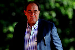 Demirören Cenk'i istedi