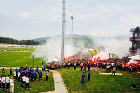 İsyan destek haykırış