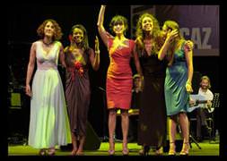 Aynur Doğan'ın yuhalandığı o anlar