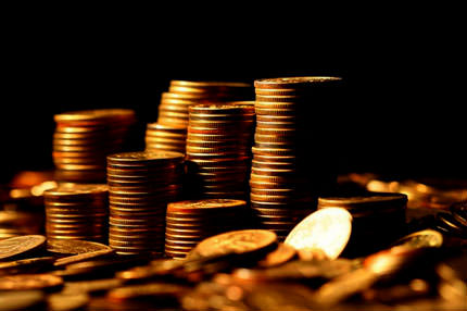 Altın 100 liraya koşuyor