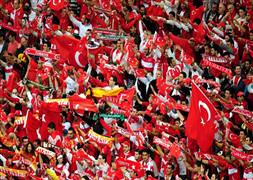 Stadyumlara "aile tribünleri" geliyor