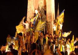 Fenerbahçeliler sizi aldatıyorlar!