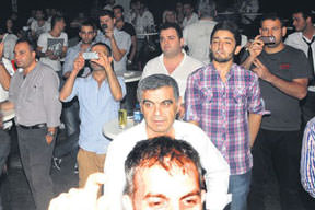 Tuğba söyledi erkekler dinledi