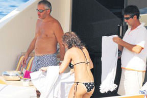 Ev sahipliği yaptı