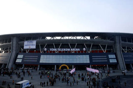 İmparator ilk kez Arena'da