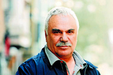 Usta ev'lendi
