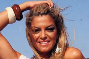 Ebru Musiq Conga diyor