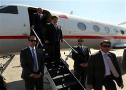 Davutoğlu kritik görüşme için Şam'da