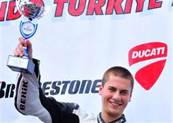 Başarıyı 'Tetik'ledi