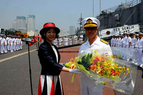 Gemlik fırkateyni Tokyo'da