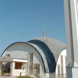 Bu cami görenleri büyülüyor!