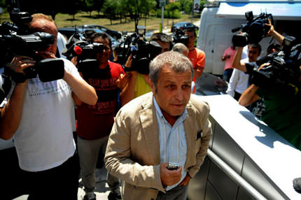 Dolar hem üzdü hem sevindirdi