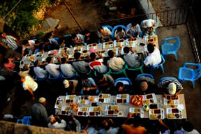 Jackson için iftar verdiler