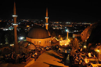 Kolaylaştırma İslâmî ilkedir