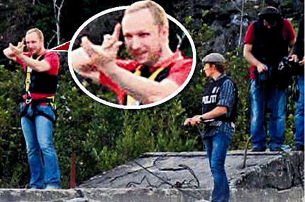 Gülmekten öldürdü