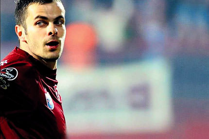 Brozek’e İspanyol kancası