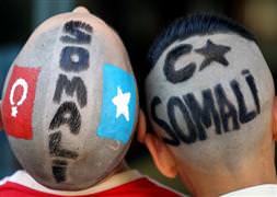 Somali için saçlarını feda ettiler