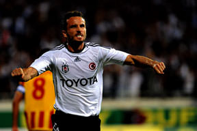 Sıkıntılar bizi kenetliyor