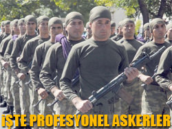 Profesyonel ordu görücüye çıktı