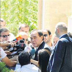 Demirören’e sürpriz sorgu
