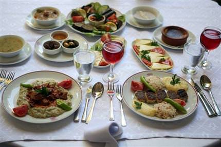 BBC'de domuz etli iftar menüsü