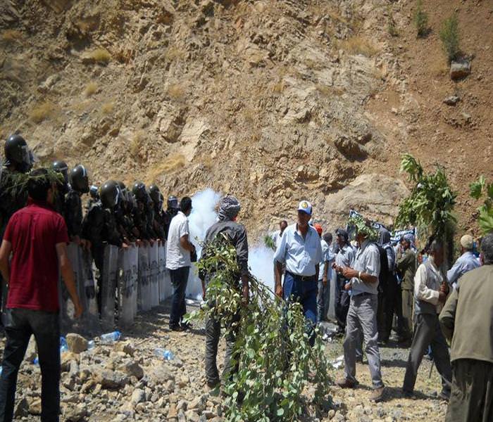 "Canlı kalkan" gerginliği