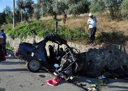 Yollar yine kan gölü