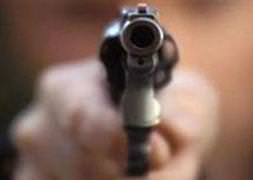 Yüzlerce kişinin önünde kanlı infaz