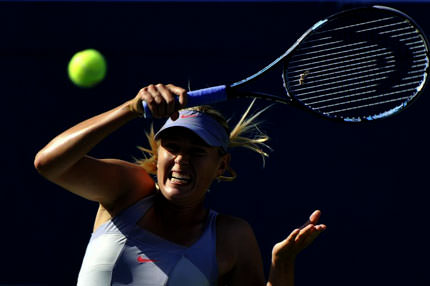 Sharapova’dan zorlu galibiyet