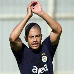 "Kümeye düşsek bile Fener'de kalacağım"