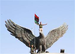 Kaddafi'nin dışişleri bakanı yakalandı