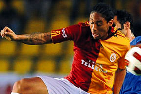 Galatasaray’a geri dönmek istiyor