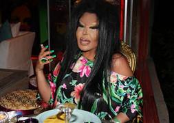 Bülent Ersoy'u otelden kovdular