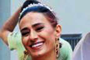 Etrafa neşe saçtı!