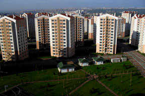 TOKİ 1.2 milyarlık arsa sattı, yoksula ev yaptı