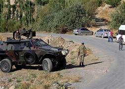 Hakkari'de köy karakoluna saldırı: 2 şehit